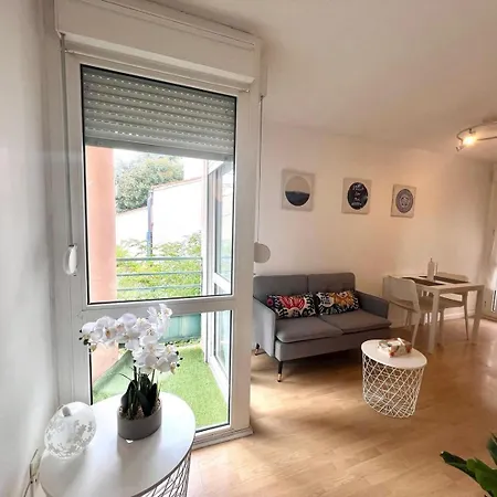 아파트 Charming T1 - Parking - Metro St Agne *