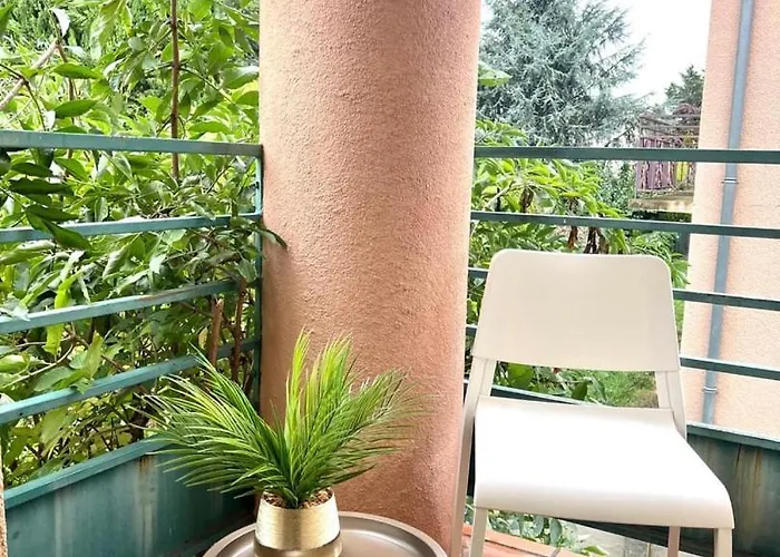 Appartement Charming T1 - Parking - Metro St Agne