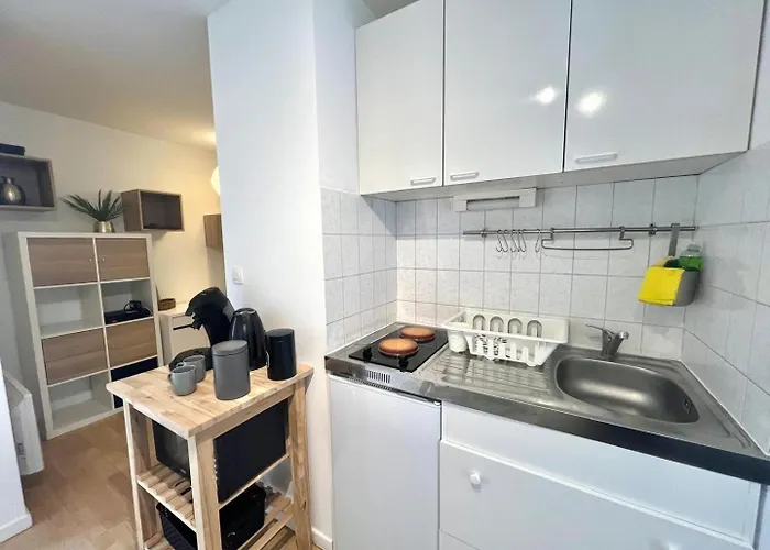 Charming T1 - Parking - Metro St Agne * Toulouse